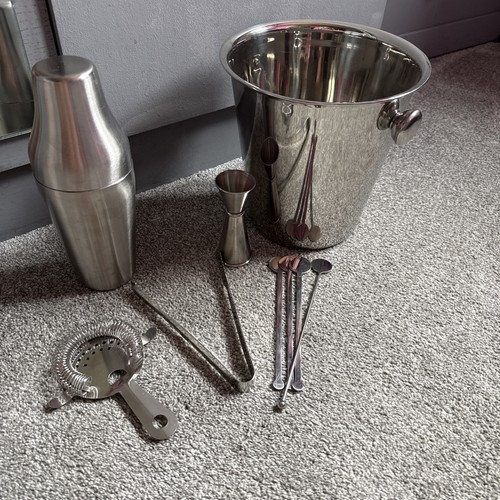 Stainless steel cocktail set